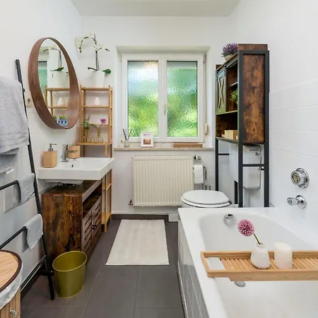 Helle 80m 3-zimmer Naehe Salzburg By Interhome Apartment